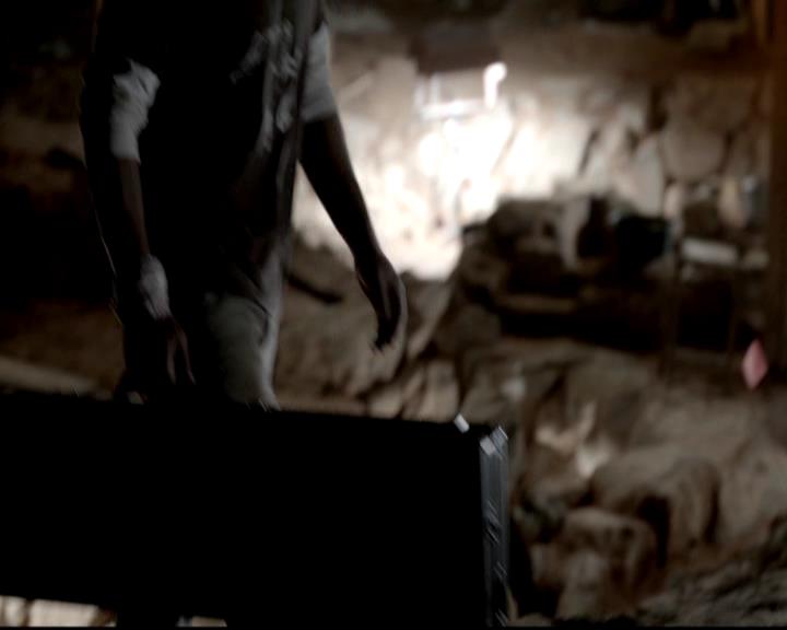 VampireDiariesWorld-dot-org_4x05TheKiller1202.jpg
