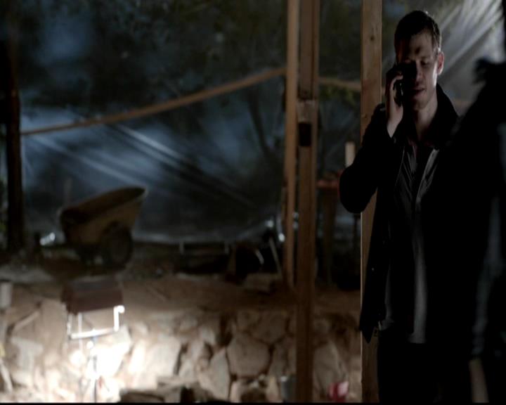 VampireDiariesWorld-dot-org_4x05TheKiller1204.jpg
