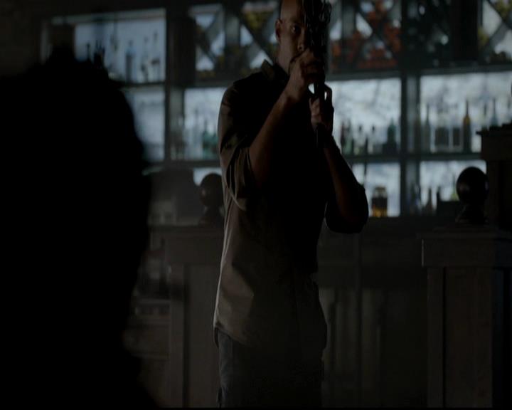 VampireDiariesWorld-dot-org_4x05TheKiller1313.jpg