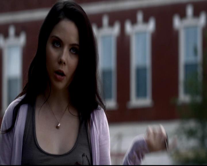 VampireDiariesWorld-dot-org_4x05TheKiller2010.jpg