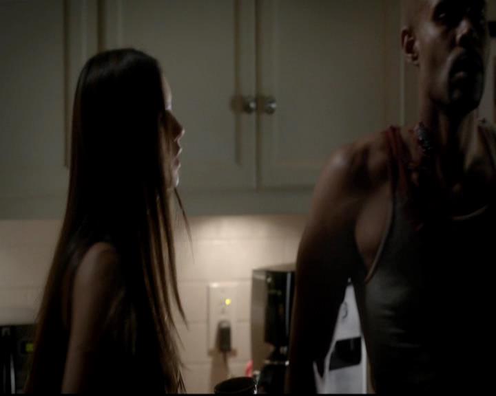 VampireDiariesWorld-dot-org_4x06WeAllGoALittleMadSometimes0042.jpg