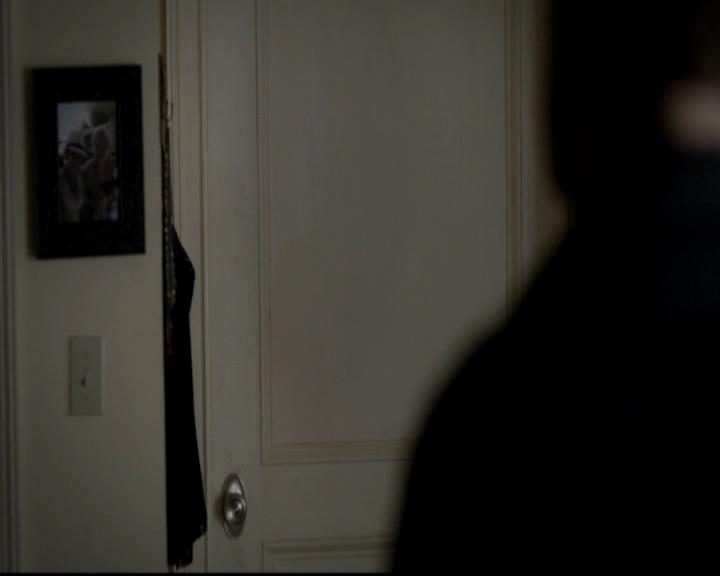 VampireDiariesWorld-dot-org_4x06WeAllGoALittleMadSometimes0208.jpg
