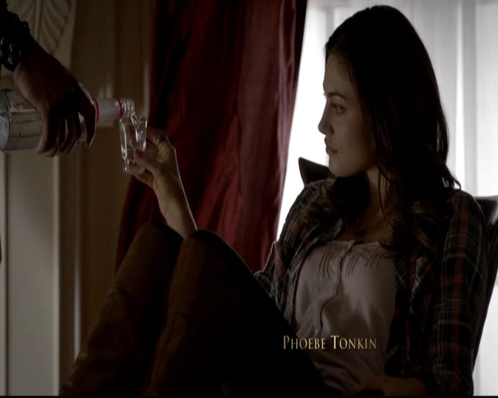 VampireDiariesWorld-dot-org_4x06WeAllGoALittleMadSometimes0210.jpg