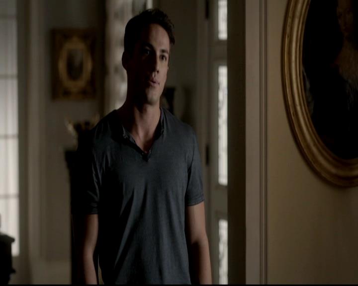 VampireDiariesWorld-dot-org_4x06WeAllGoALittleMadSometimes0221.jpg