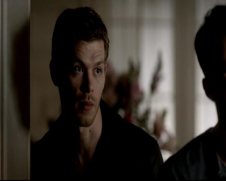 VampireDiariesWorld-dot-org_4x06WeAllGoALittleMadSometimes0240.jpg