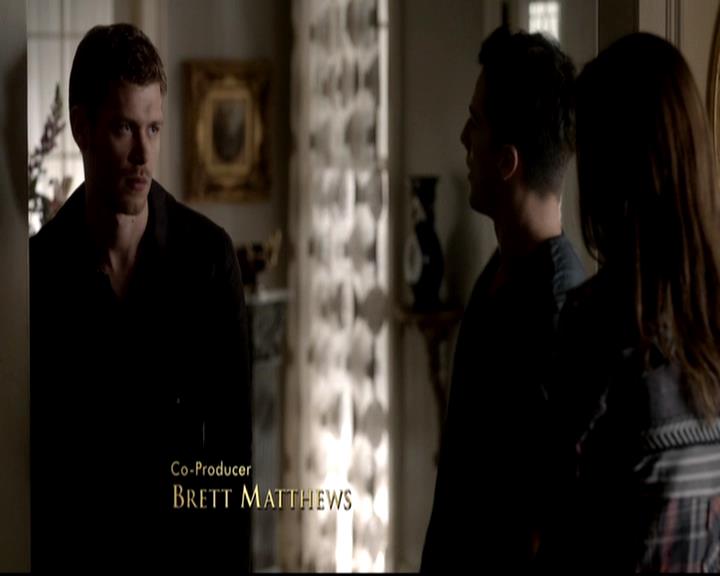 VampireDiariesWorld-dot-org_4x06WeAllGoALittleMadSometimes0242.jpg