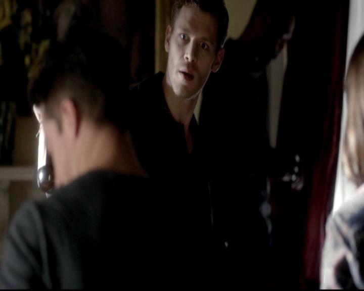 VampireDiariesWorld-dot-org_4x06WeAllGoALittleMadSometimes0248.jpg