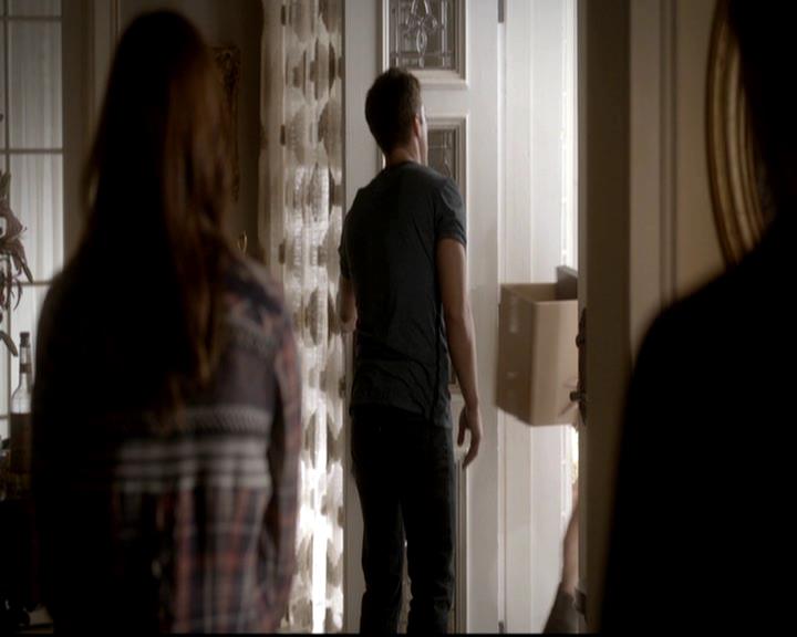 VampireDiariesWorld-dot-org_4x06WeAllGoALittleMadSometimes0283.jpg