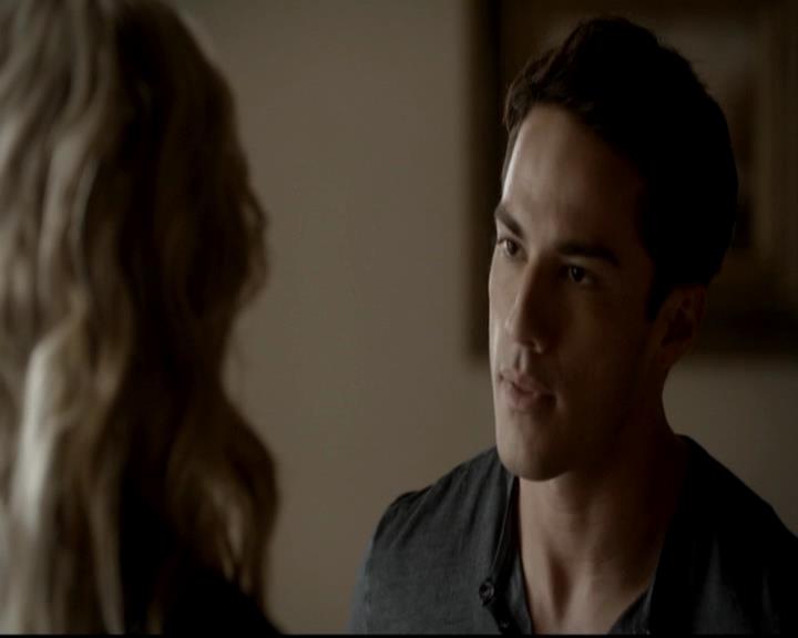 VampireDiariesWorld-dot-org_4x06WeAllGoALittleMadSometimes0290.jpg