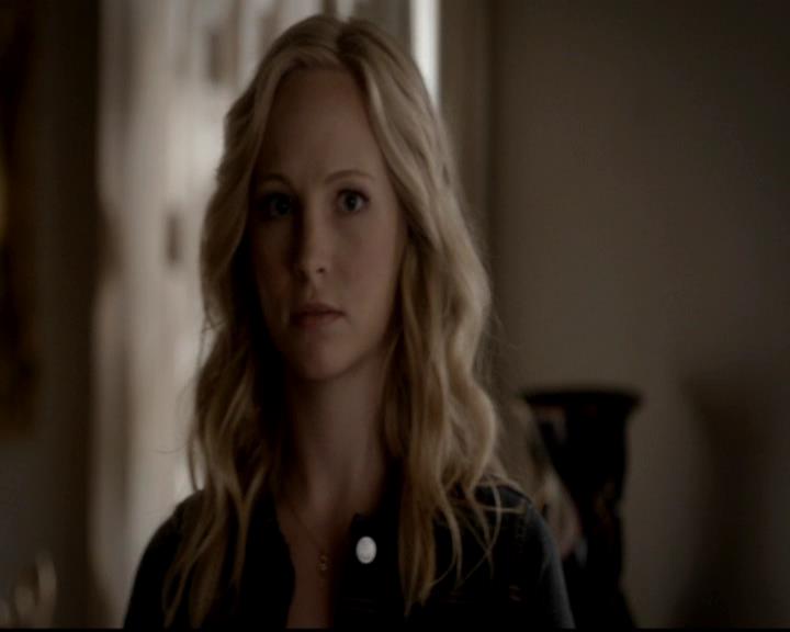 VampireDiariesWorld-dot-org_4x06WeAllGoALittleMadSometimes0327.jpg