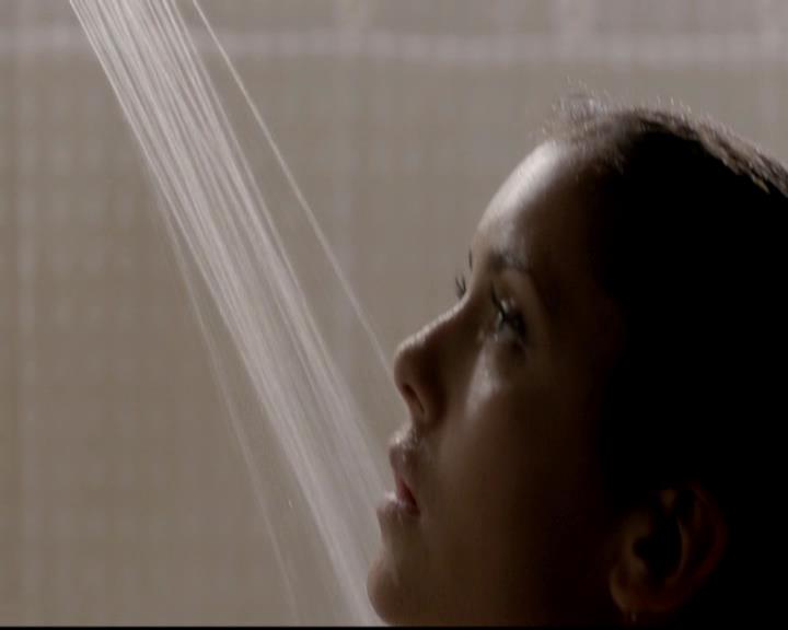 VampireDiariesWorld-dot-org_4x06WeAllGoALittleMadSometimes0356.jpg