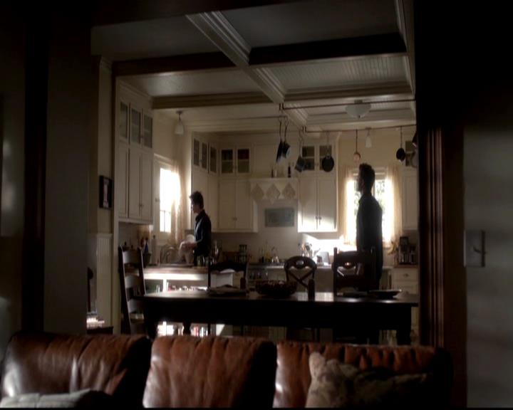 VampireDiariesWorld-dot-org_4x06WeAllGoALittleMadSometimes0380.jpg