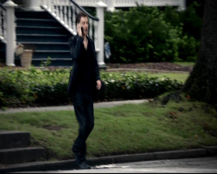 VampireDiariesWorld-dot-org_4x06WeAllGoALittleMadSometimes0411.jpg