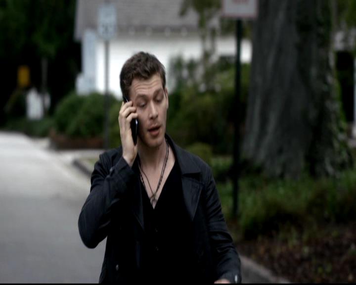 VampireDiariesWorld-dot-org_4x06WeAllGoALittleMadSometimes0414.jpg