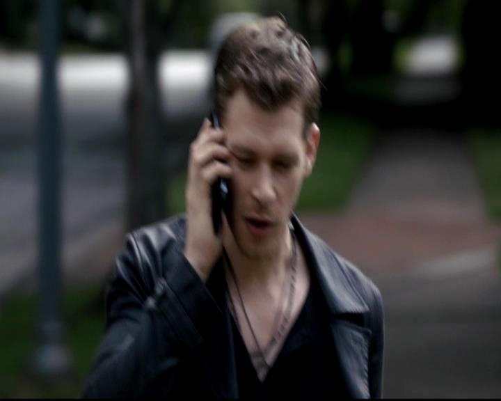 VampireDiariesWorld-dot-org_4x06WeAllGoALittleMadSometimes0424.jpg