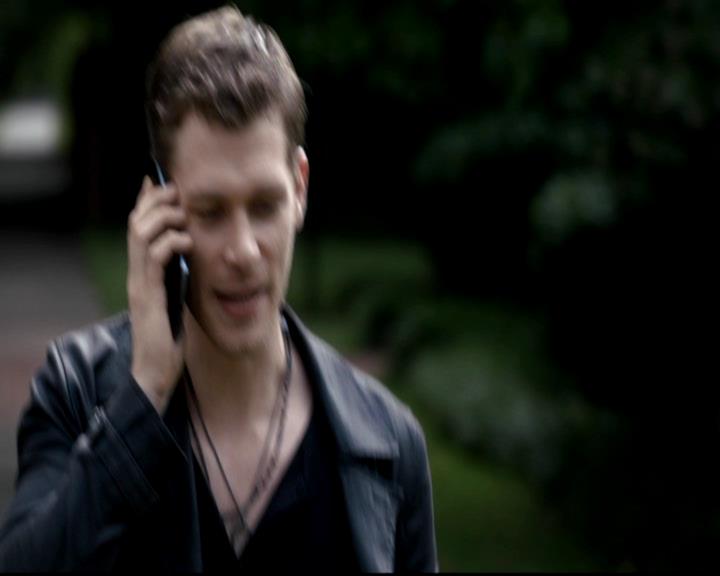 VampireDiariesWorld-dot-org_4x06WeAllGoALittleMadSometimes0425.jpg