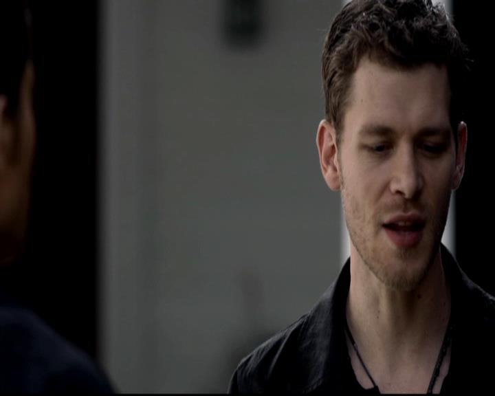 VampireDiariesWorld-dot-org_4x06WeAllGoALittleMadSometimes0456.jpg