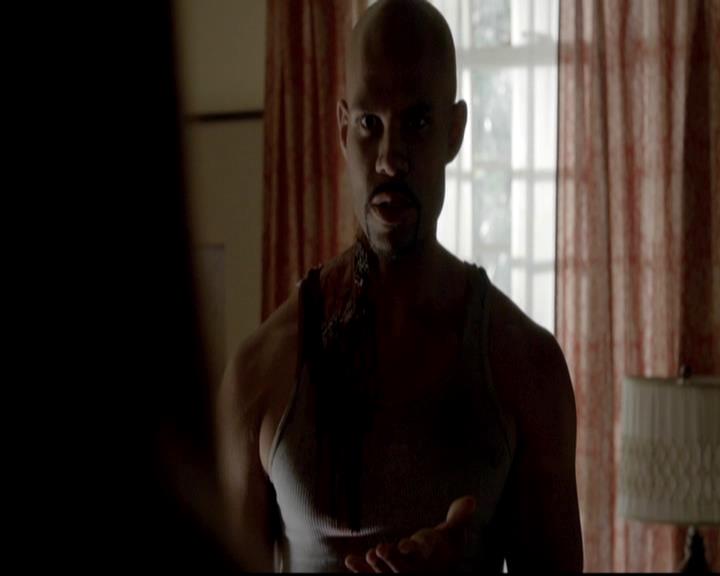 VampireDiariesWorld-dot-org_4x06WeAllGoALittleMadSometimes0495.jpg