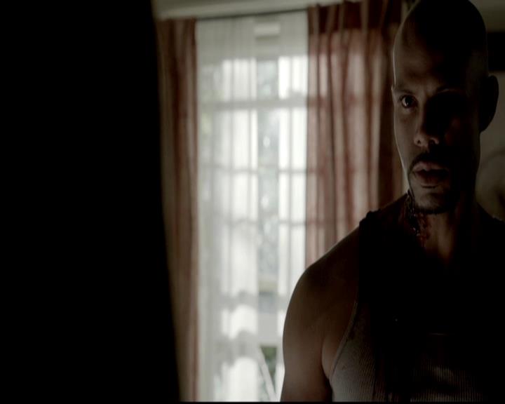 VampireDiariesWorld-dot-org_4x06WeAllGoALittleMadSometimes0501.jpg