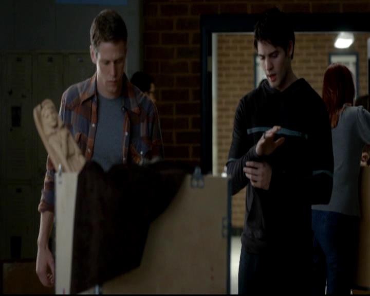 VampireDiariesWorld-dot-org_4x06WeAllGoALittleMadSometimes0539.jpg