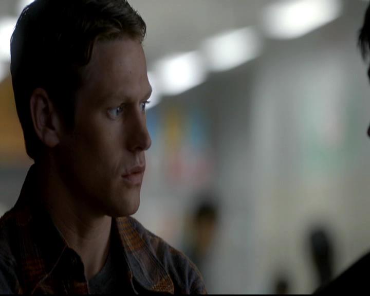 VampireDiariesWorld-dot-org_4x06WeAllGoALittleMadSometimes0553.jpg