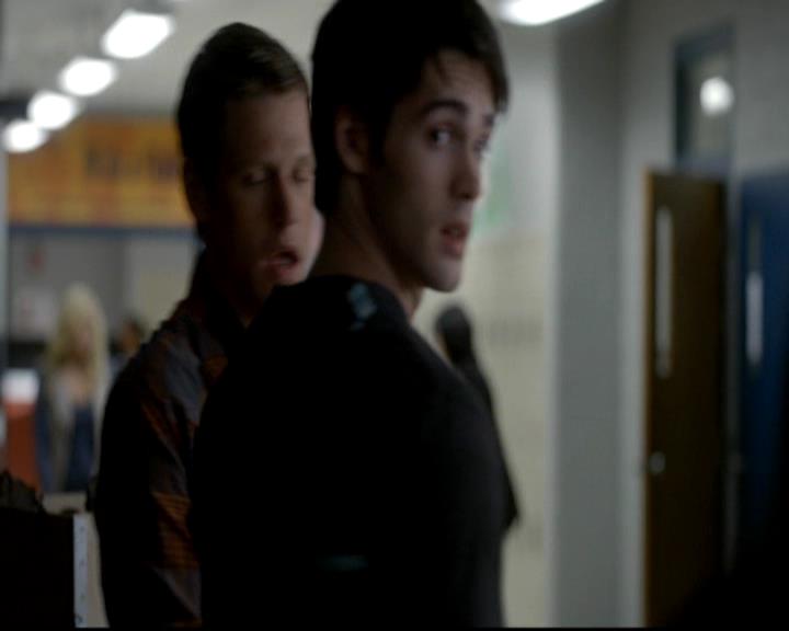 VampireDiariesWorld-dot-org_4x06WeAllGoALittleMadSometimes0557.jpg