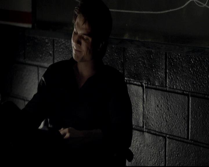 VampireDiariesWorld-dot-org_4x06WeAllGoALittleMadSometimes1020.jpg