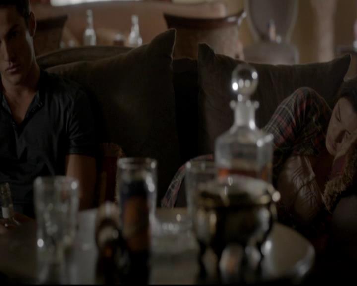 VampireDiariesWorld-dot-org_4x06WeAllGoALittleMadSometimes1837.jpg