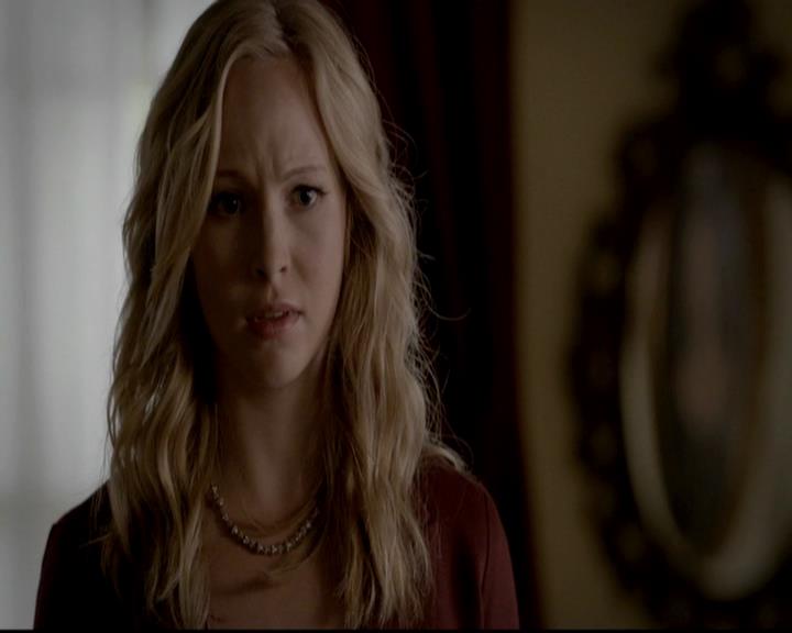 VampireDiariesWorld-dot-org_4x06WeAllGoALittleMadSometimes1892.jpg