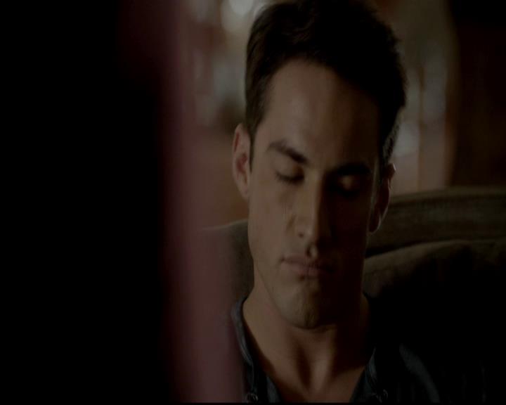 VampireDiariesWorld-dot-org_4x06WeAllGoALittleMadSometimes1900.jpg