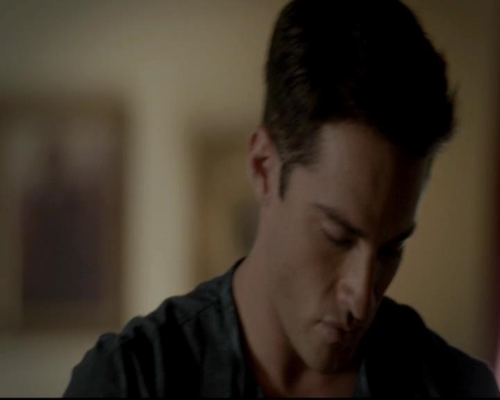 VampireDiariesWorld-dot-org_4x06WeAllGoALittleMadSometimes1906.jpg