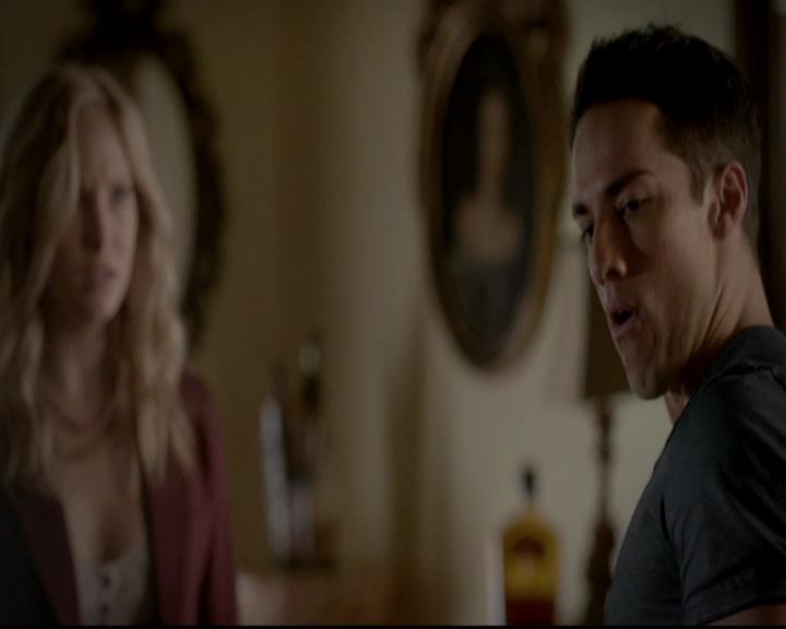 VampireDiariesWorld-dot-org_4x06WeAllGoALittleMadSometimes1915.jpg