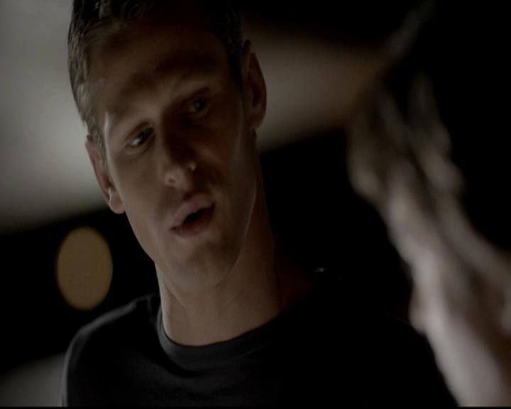 VampireDiariesWorld-dot-org_4x06WeAllGoALittleMadSometimes1970.jpg