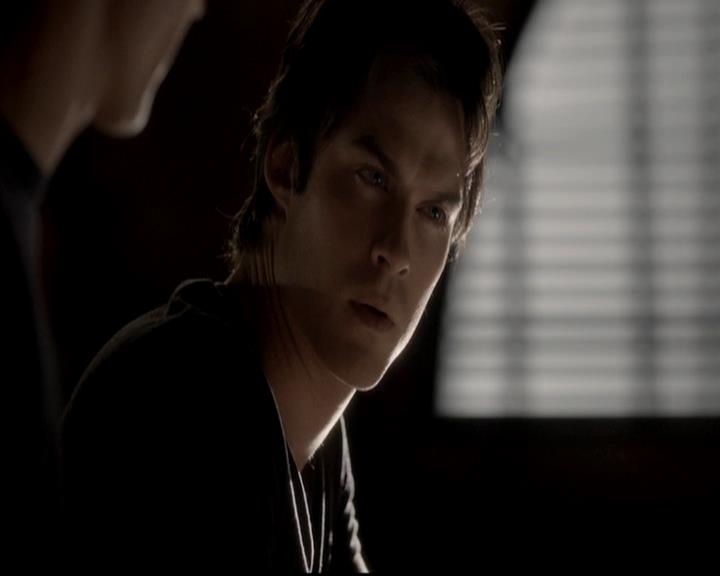 VampireDiariesWorld-dot-org_4x06WeAllGoALittleMadSometimes1975.jpg