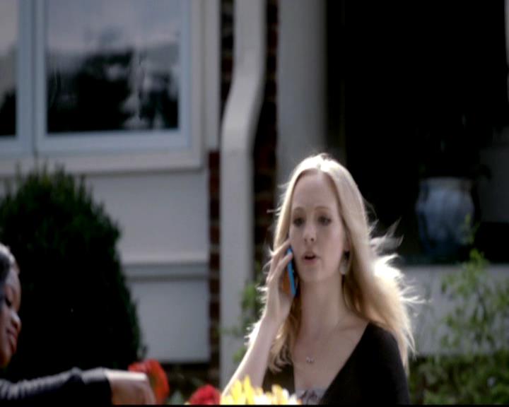 VampireDiariesWorld-dot-org_4x07MyBrothersKeeper0008.jpg