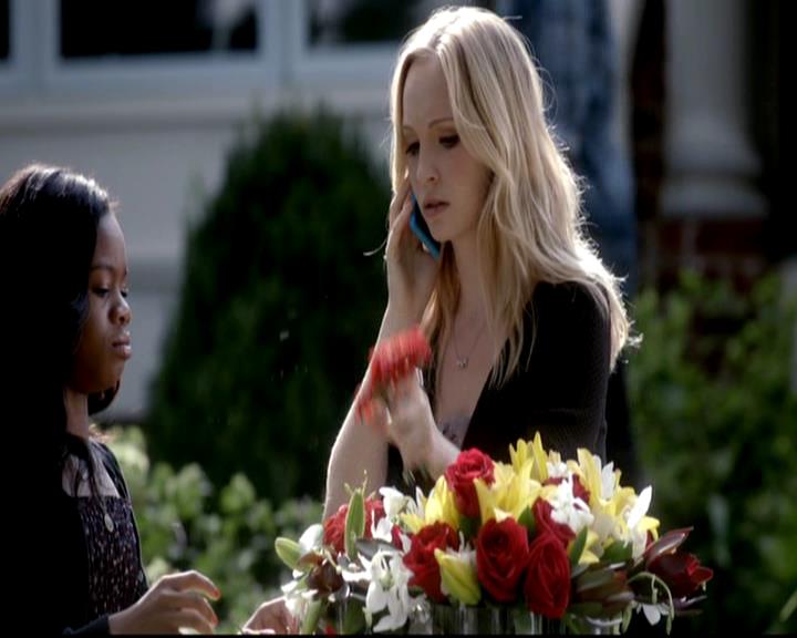 VampireDiariesWorld-dot-org_4x07MyBrothersKeeper0010.jpg