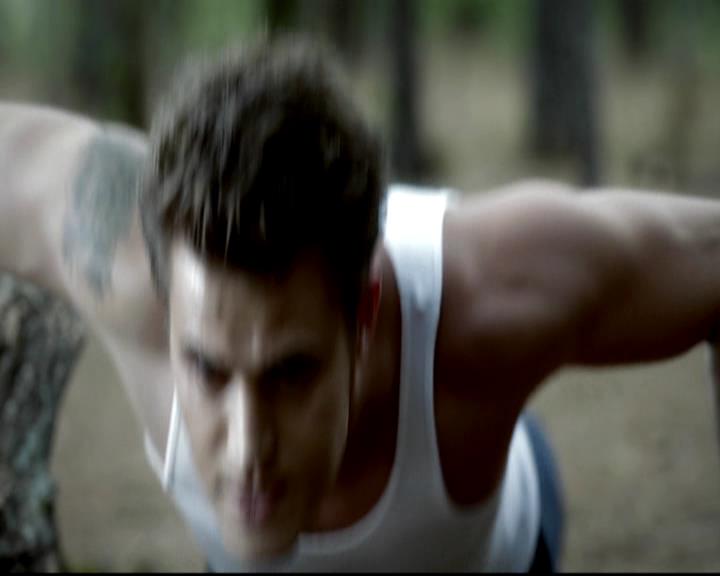 VampireDiariesWorld-dot-org_4x07MyBrothersKeeper0015.jpg