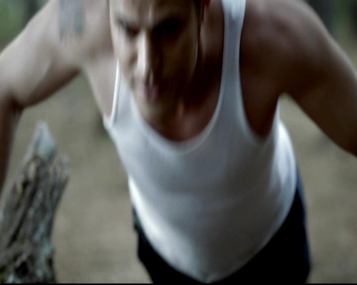 VampireDiariesWorld-dot-org_4x07MyBrothersKeeper0016.jpg