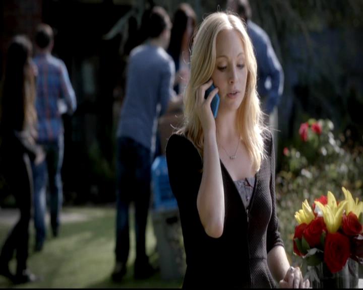 VampireDiariesWorld-dot-org_4x07MyBrothersKeeper0051.jpg