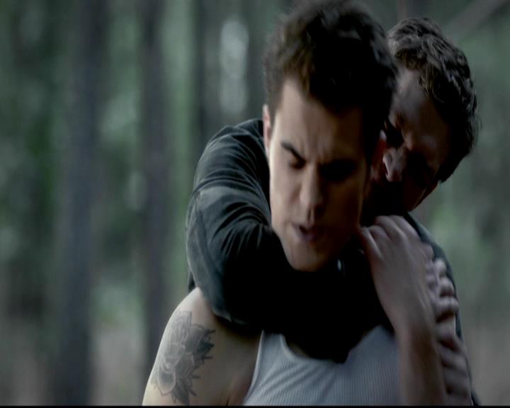 VampireDiariesWorld-dot-org_4x07MyBrothersKeeper0067.jpg