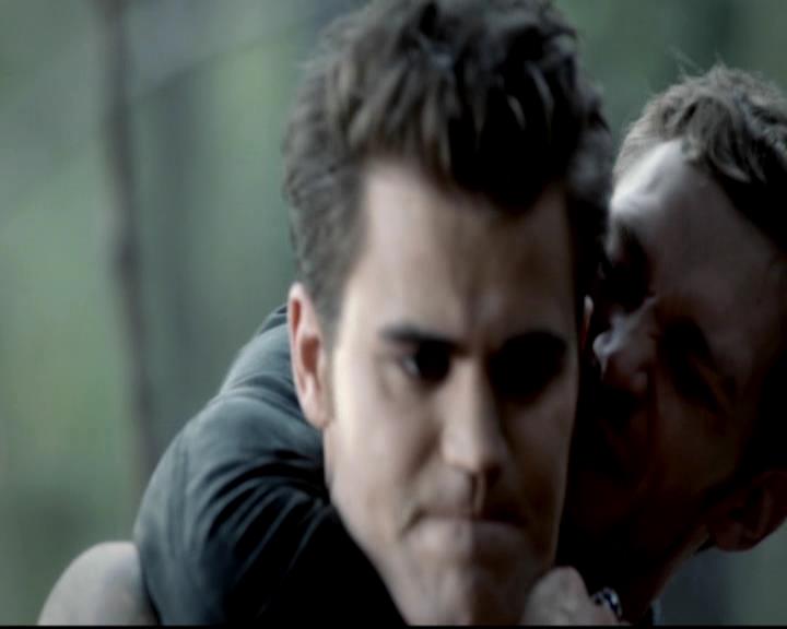VampireDiariesWorld-dot-org_4x07MyBrothersKeeper0070.jpg