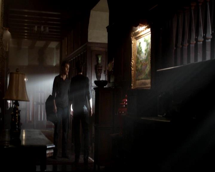 VampireDiariesWorld-dot-org_4x07MyBrothersKeeper0104.jpg