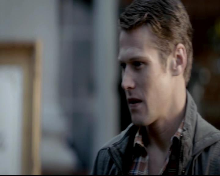 VampireDiariesWorld-dot-org_4x07MyBrothersKeeper0316.jpg