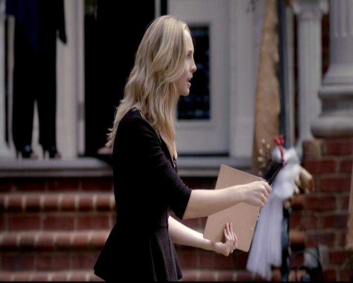 VampireDiariesWorld-dot-org_4x07MyBrothersKeeper0387.jpg
