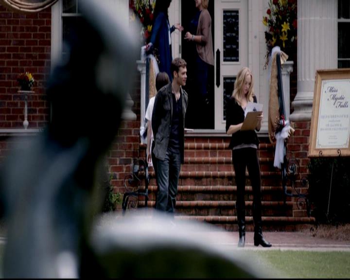 VampireDiariesWorld-dot-org_4x07MyBrothersKeeper0401.jpg