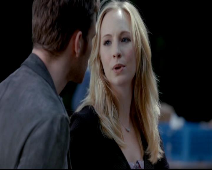 VampireDiariesWorld-dot-org_4x07MyBrothersKeeper0409.jpg