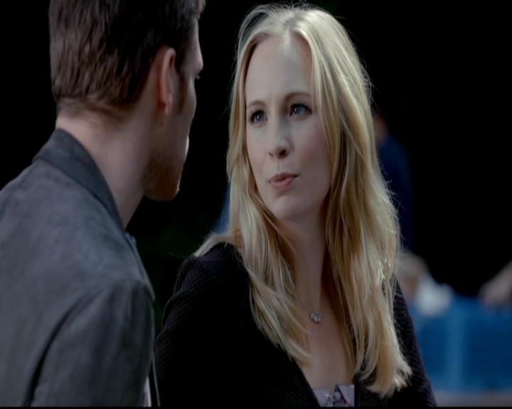 VampireDiariesWorld-dot-org_4x07MyBrothersKeeper0410.jpg