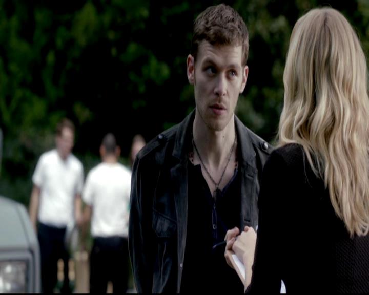VampireDiariesWorld-dot-org_4x07MyBrothersKeeper0415.jpg
