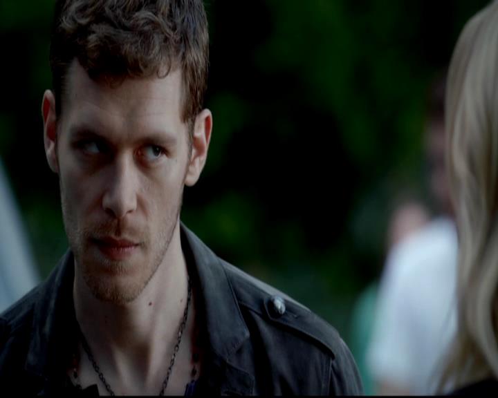 VampireDiariesWorld-dot-org_4x07MyBrothersKeeper0421.jpg