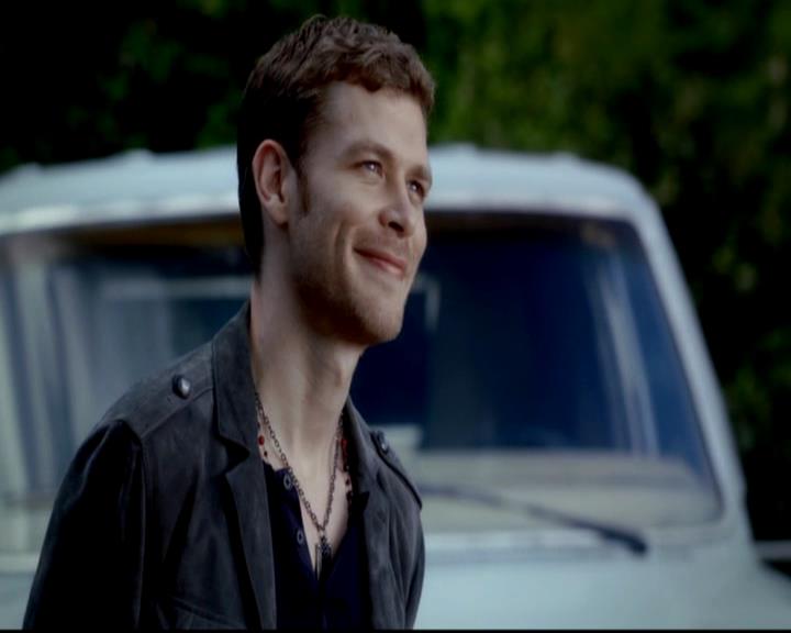 VampireDiariesWorld-dot-org_4x07MyBrothersKeeper0438.jpg